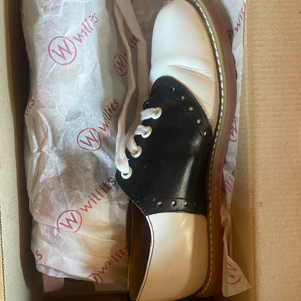 Women's Black and White Saddle Shoes